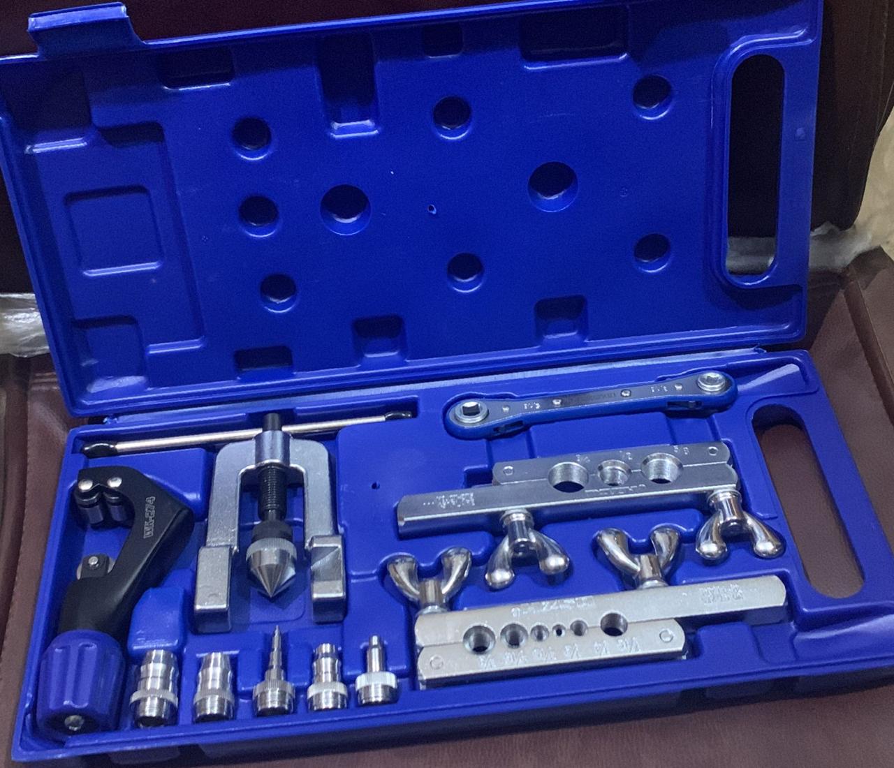 DSZH Deluxe Flaring & Swaging Tool Kit with Ratchet Wrench (Blue Case)