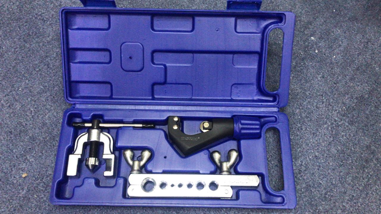 DSZH Deluxe Flaring & Swaging Tool Kit with Ratchet Wrench (Blue Case)